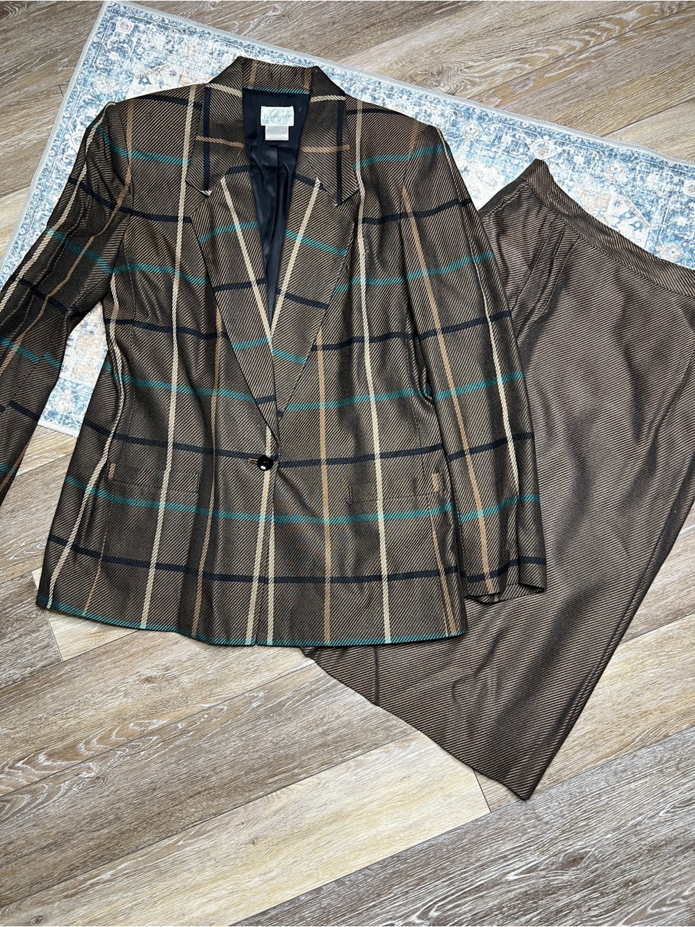 Vintage Glenbrooke brown plaid pattern with teal and tan accents skirt set
